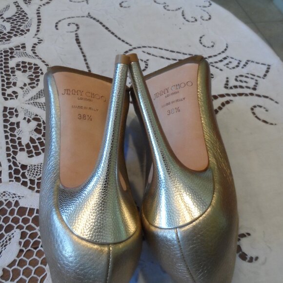 New Jimmy Choo Gold Metallic Ankle Boots w/Front Chain Detail Size 38.5B - Picture 14 of 16